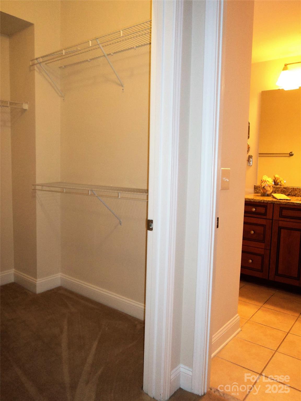 Fifth And Poplar - Residential Lease