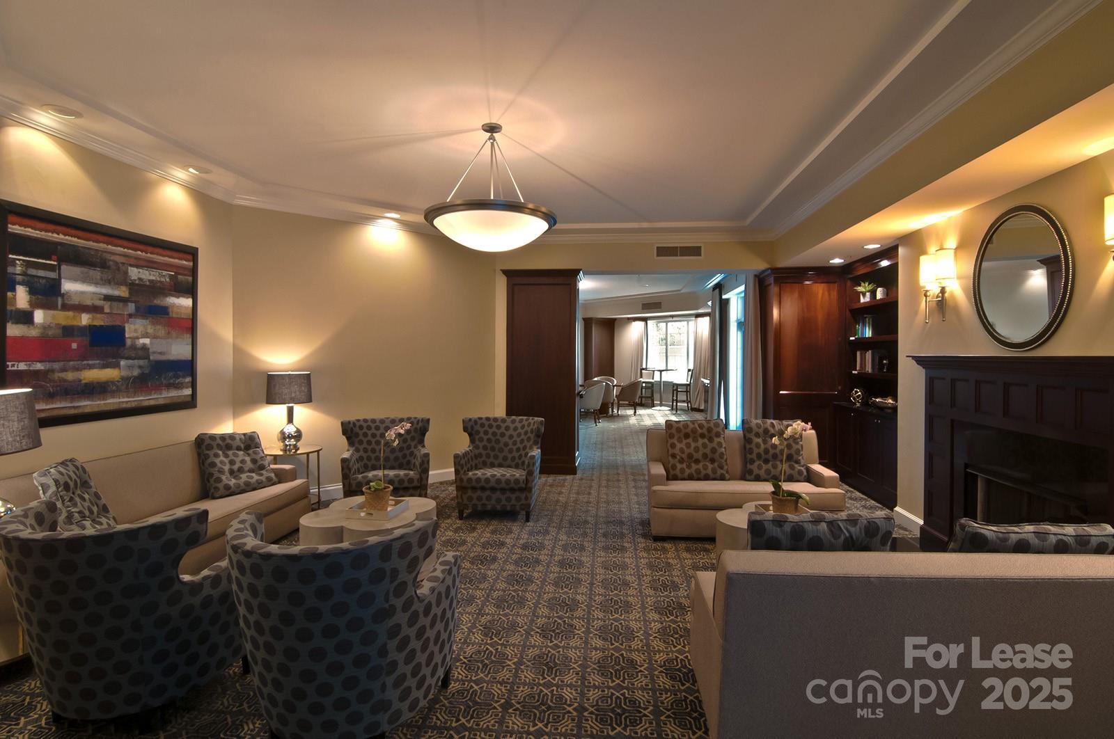 Fifth And Poplar - Residential Lease