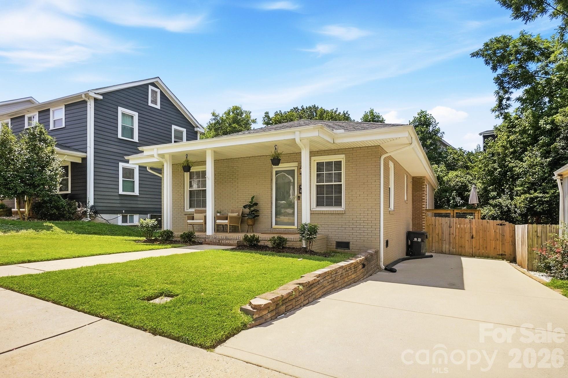417 Woodvale Place