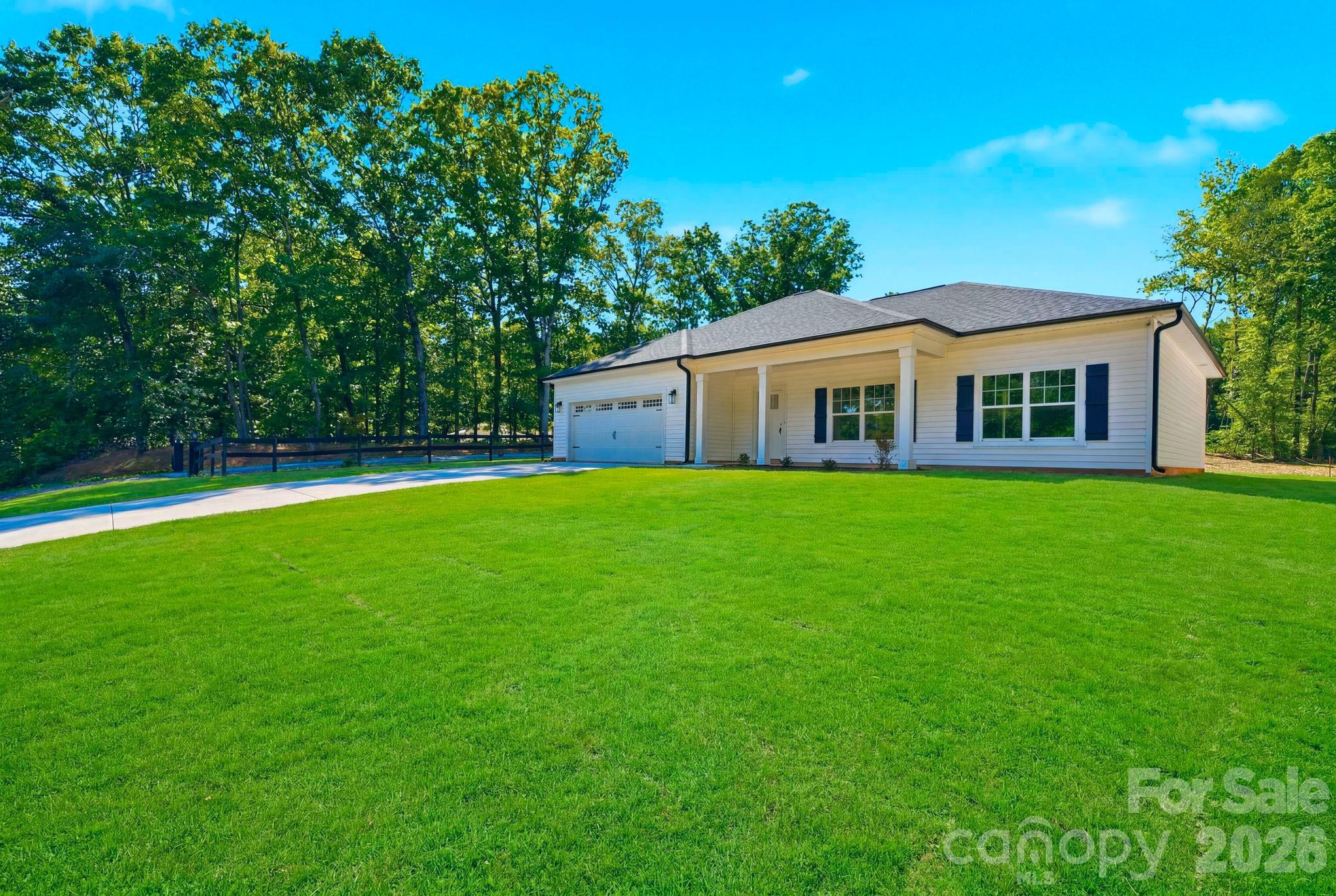 3272 FAIRVIEW Drive