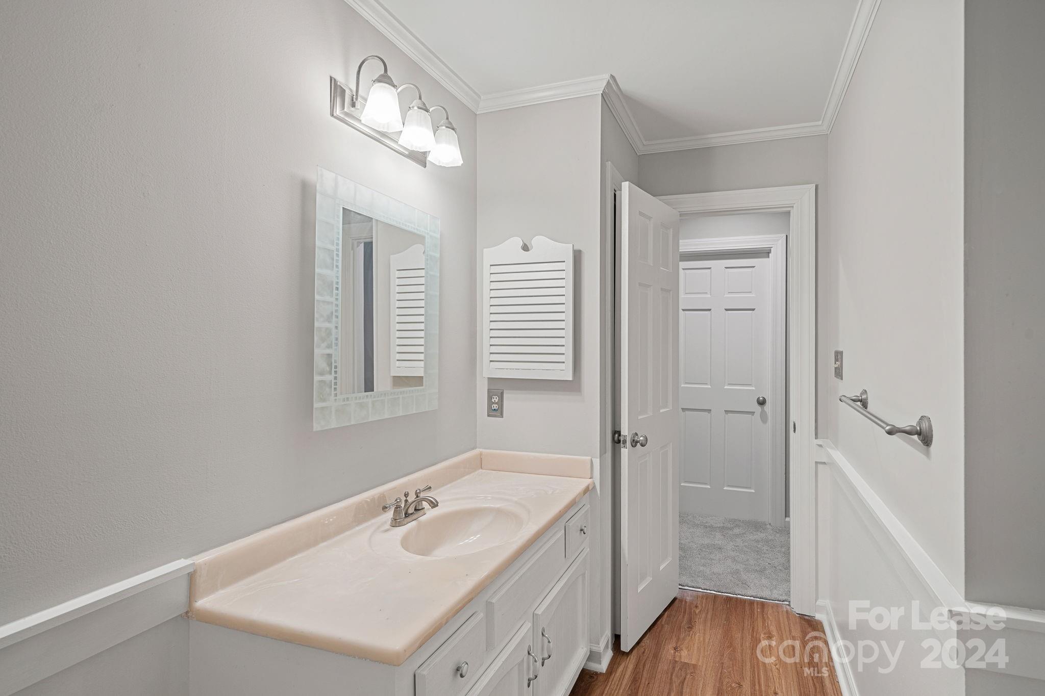 River Hills - Residential Lease