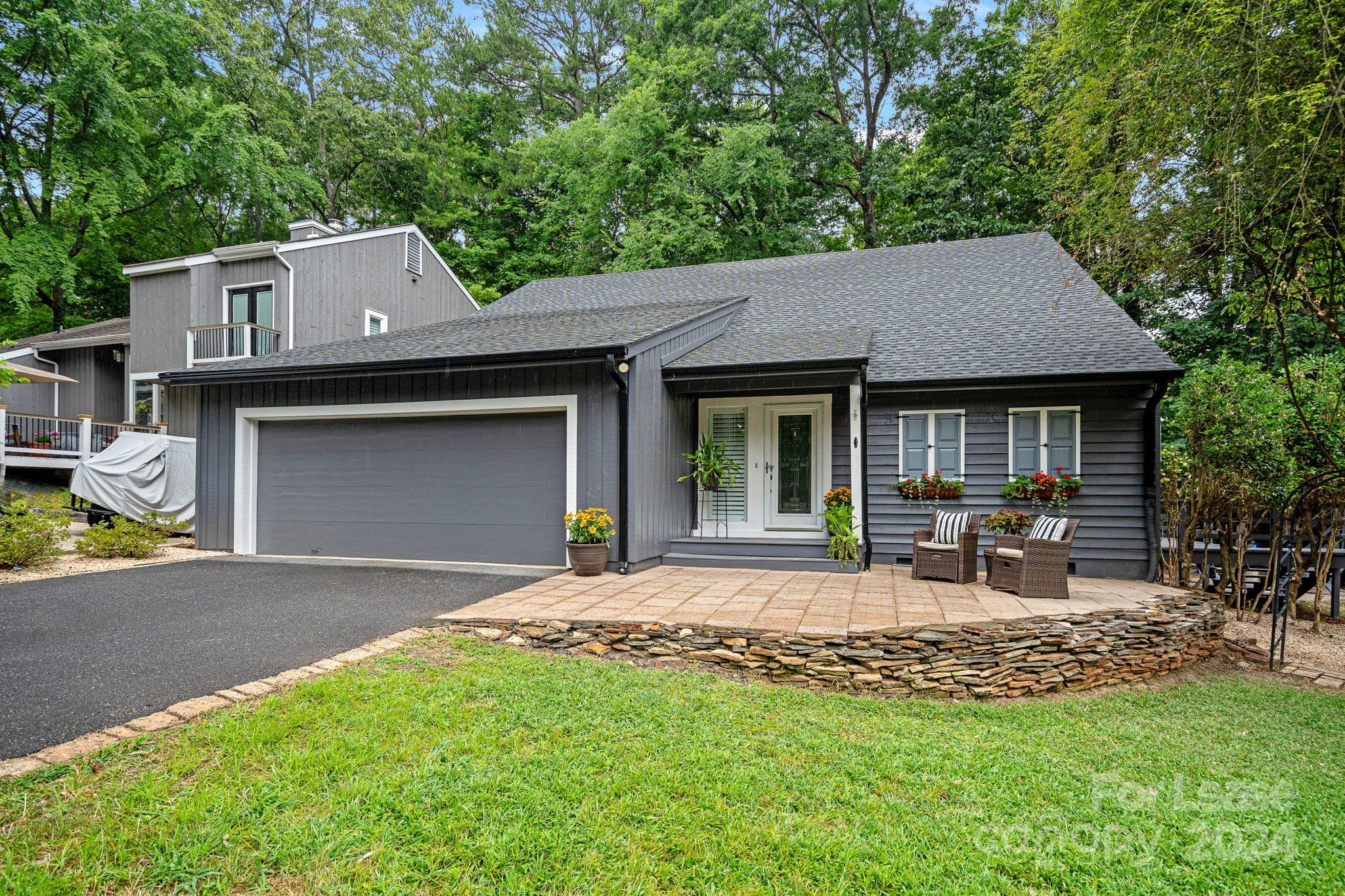 River Hills - Residential Lease