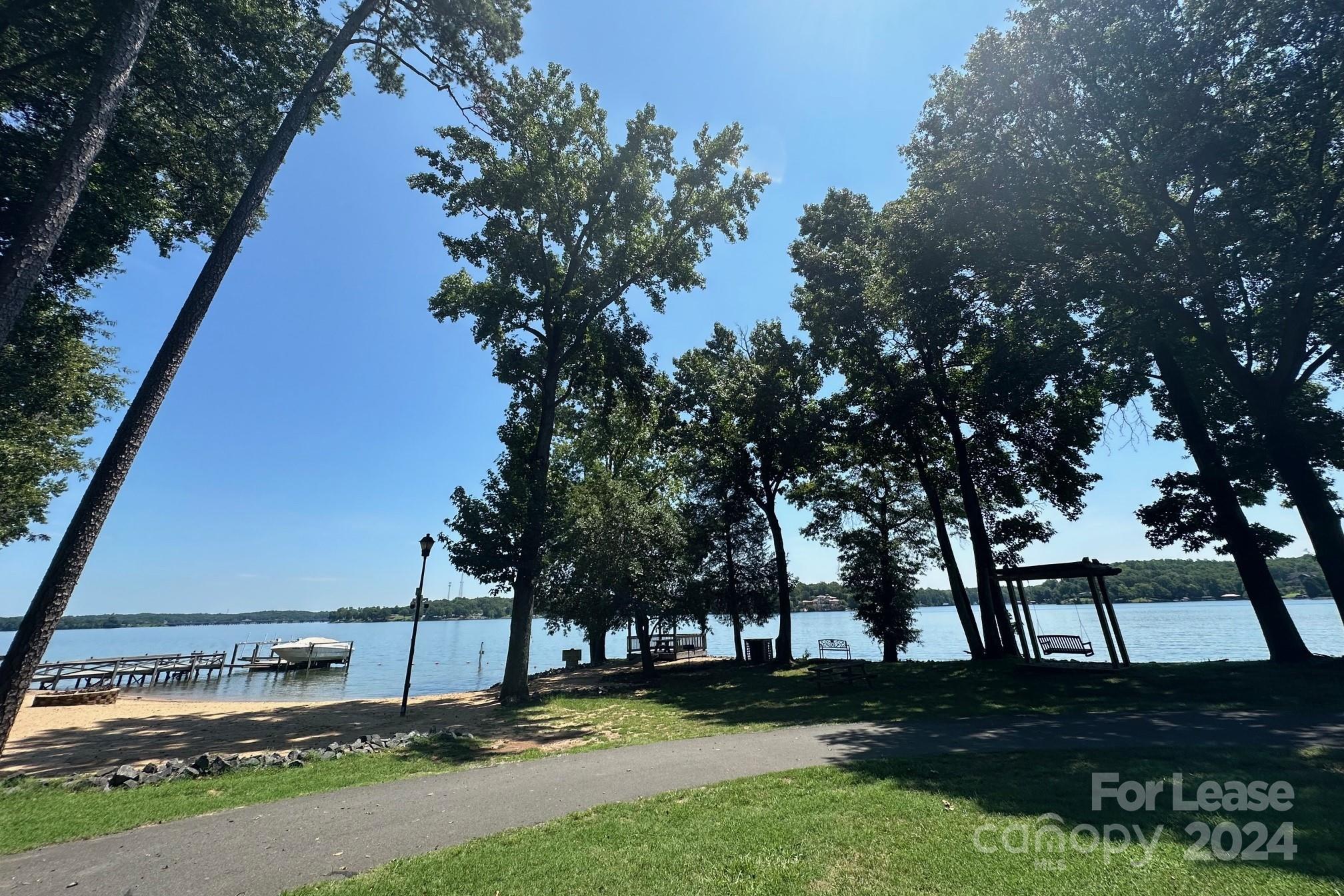 River Hills - Residential Lease