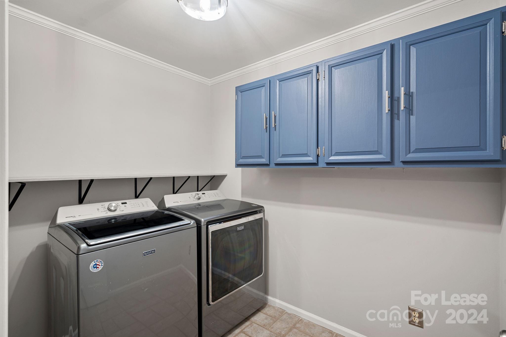 River Hills - Residential Lease