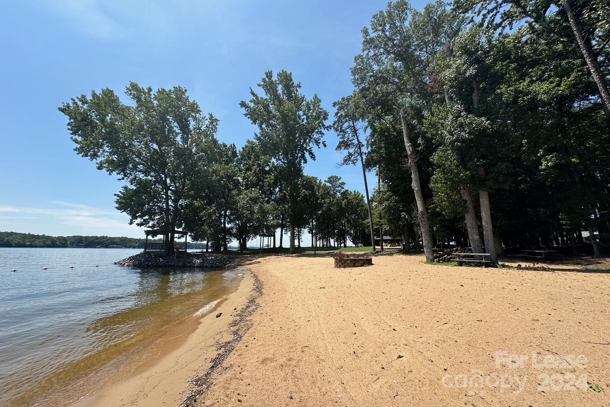 River Hills - Residential Lease