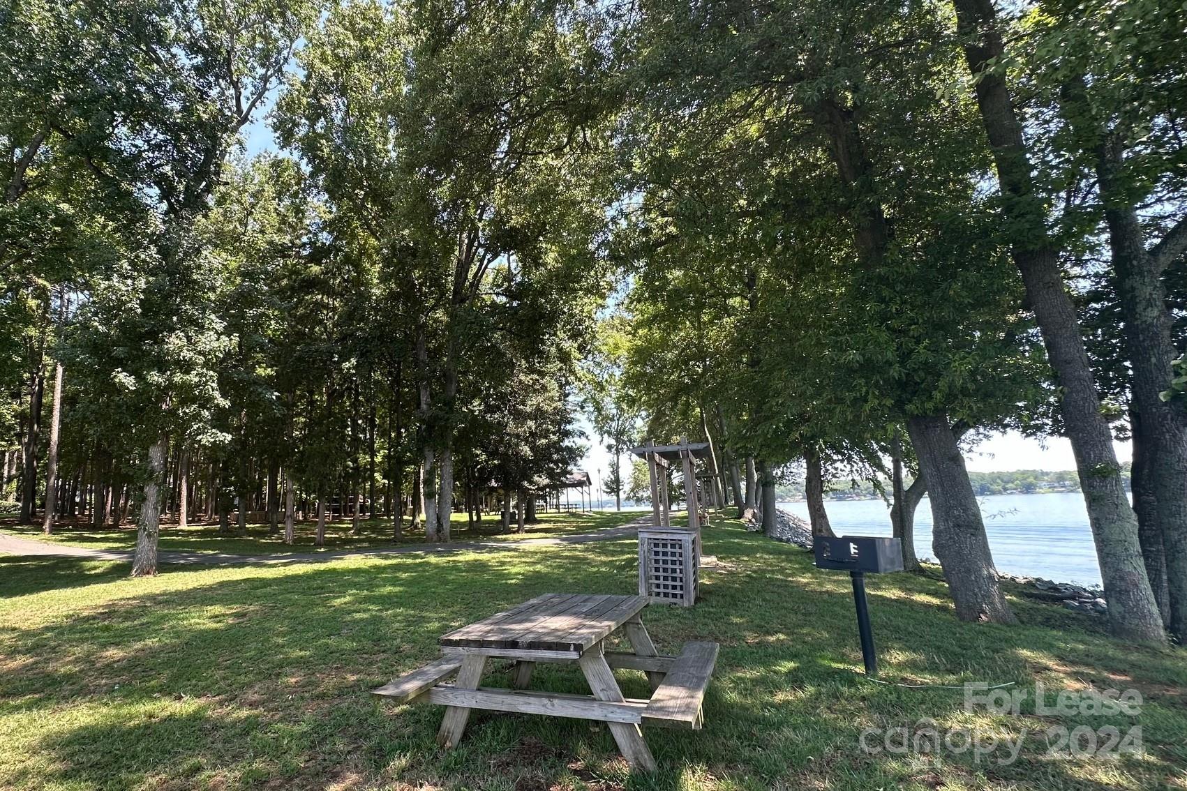 River Hills - Residential Lease