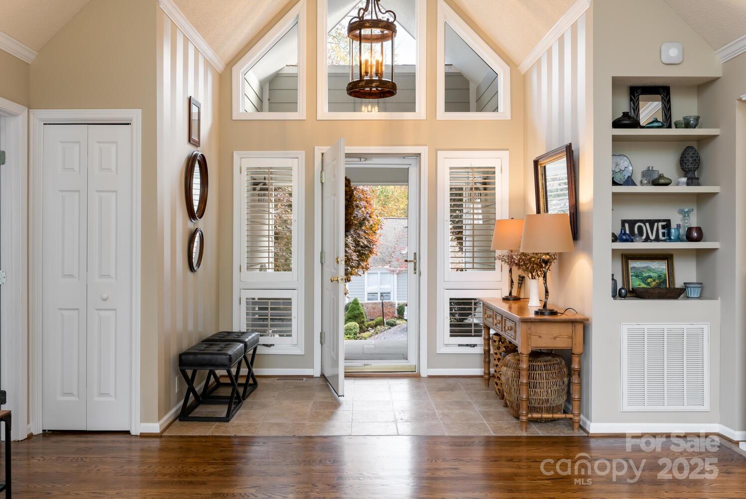501 Candlewood Lane