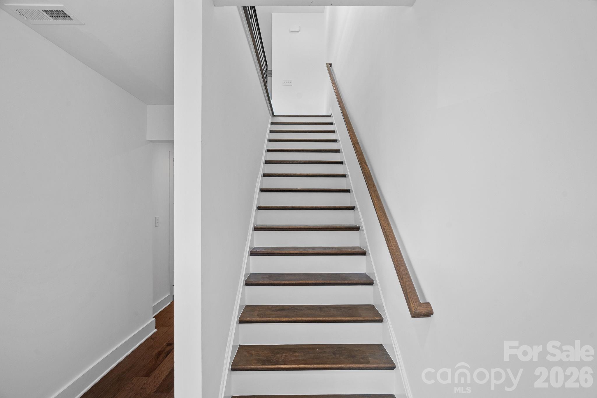 214 Wesley Heights Way