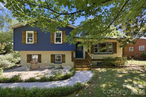 Photo of 1941 Bentley Place, Charlotte, NC 28205 (MLS # 4381660)