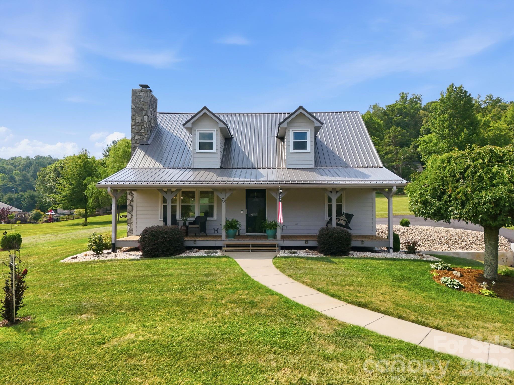 73 Rivercrest Court