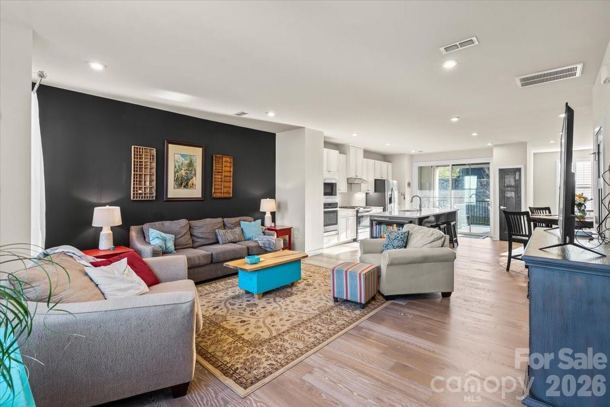 Trinity Townes - Residential