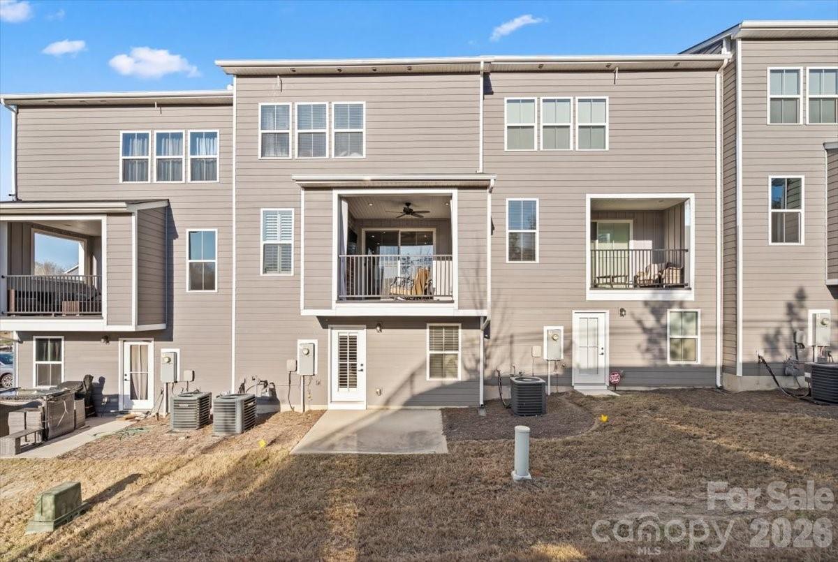 Trinity Townes - Residential