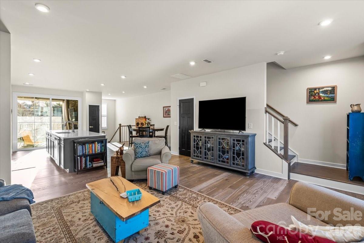 Trinity Townes - Residential