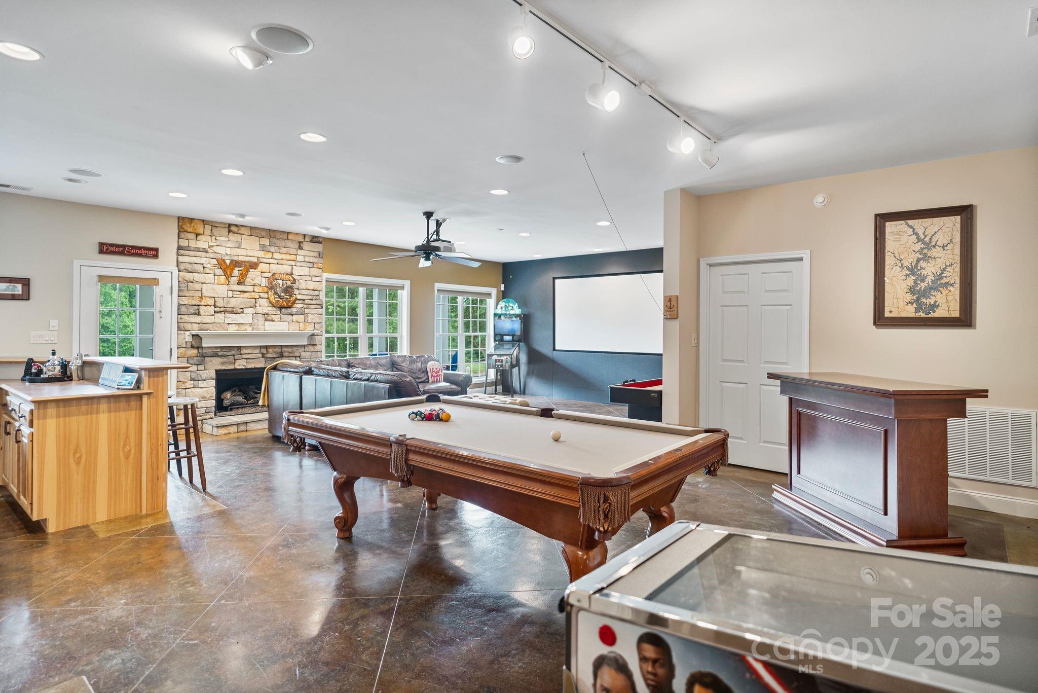 John T Mundy - Residential