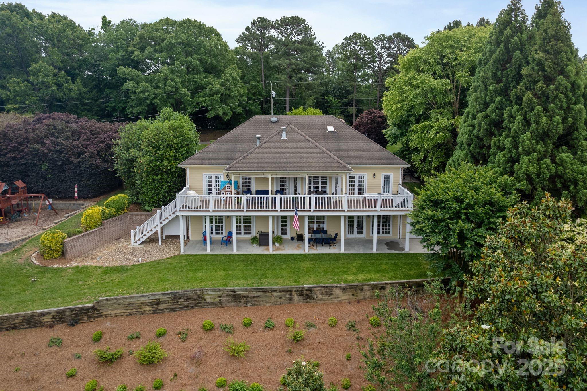 John T Mundy - Residential