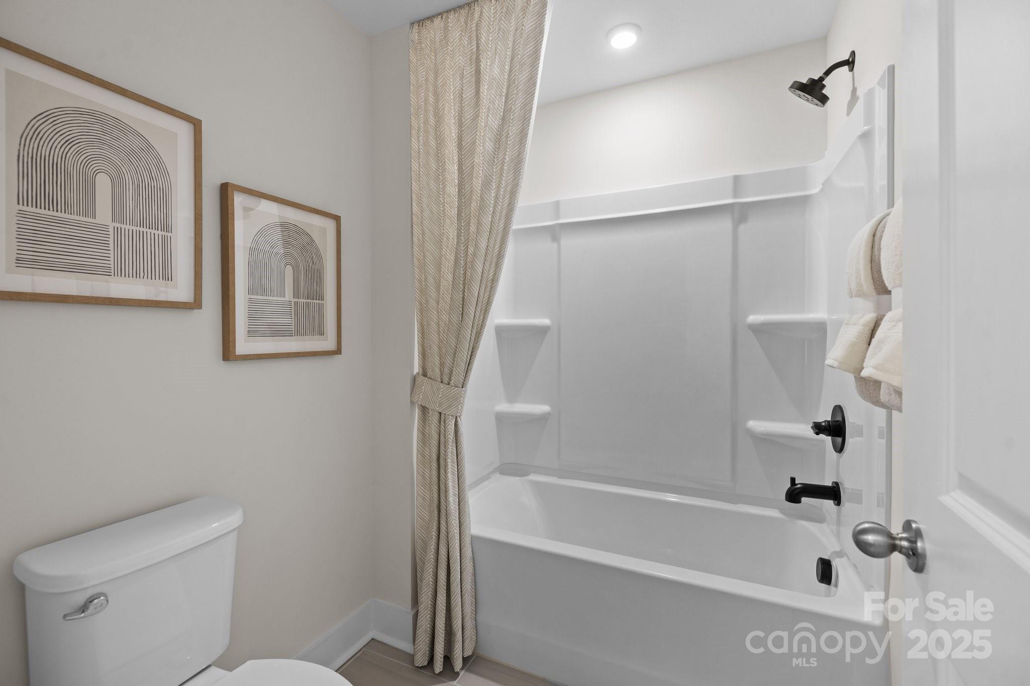 Lakeside Glen - Residential