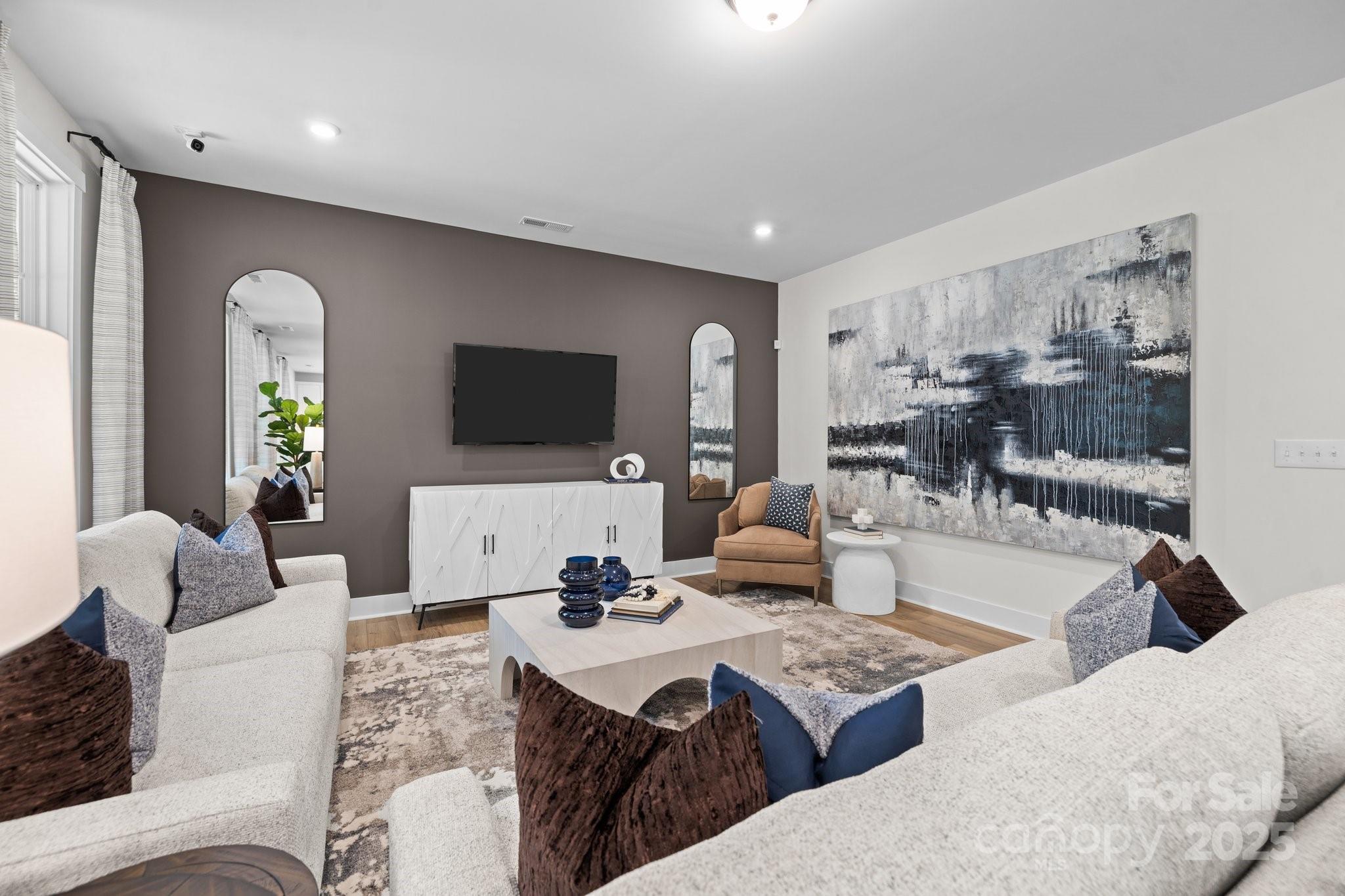 Lakeside Glen - Residential