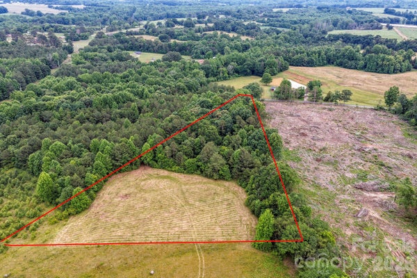 107 SCHENCK FARM RD, LAWNDALE, NC 28090 - Image 17f6c1a06feb7ee3ccff84d33af315d4/522107666