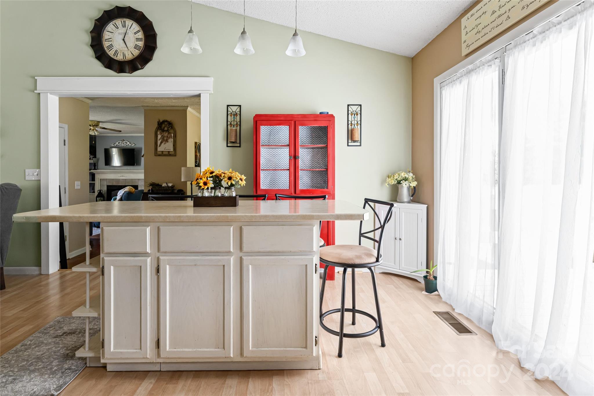 Sunny Knoll - Residential