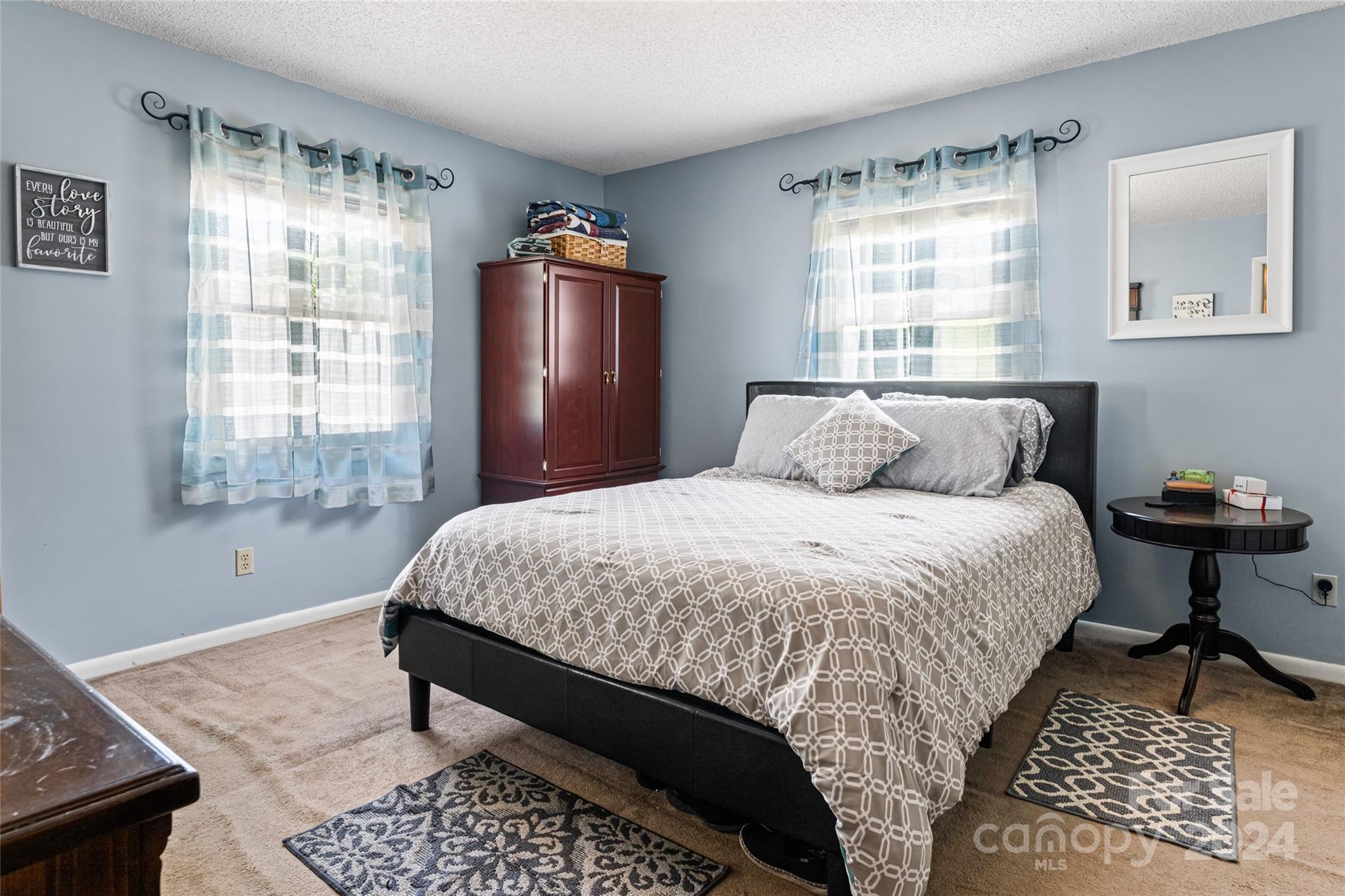 Sunny Knoll - Residential