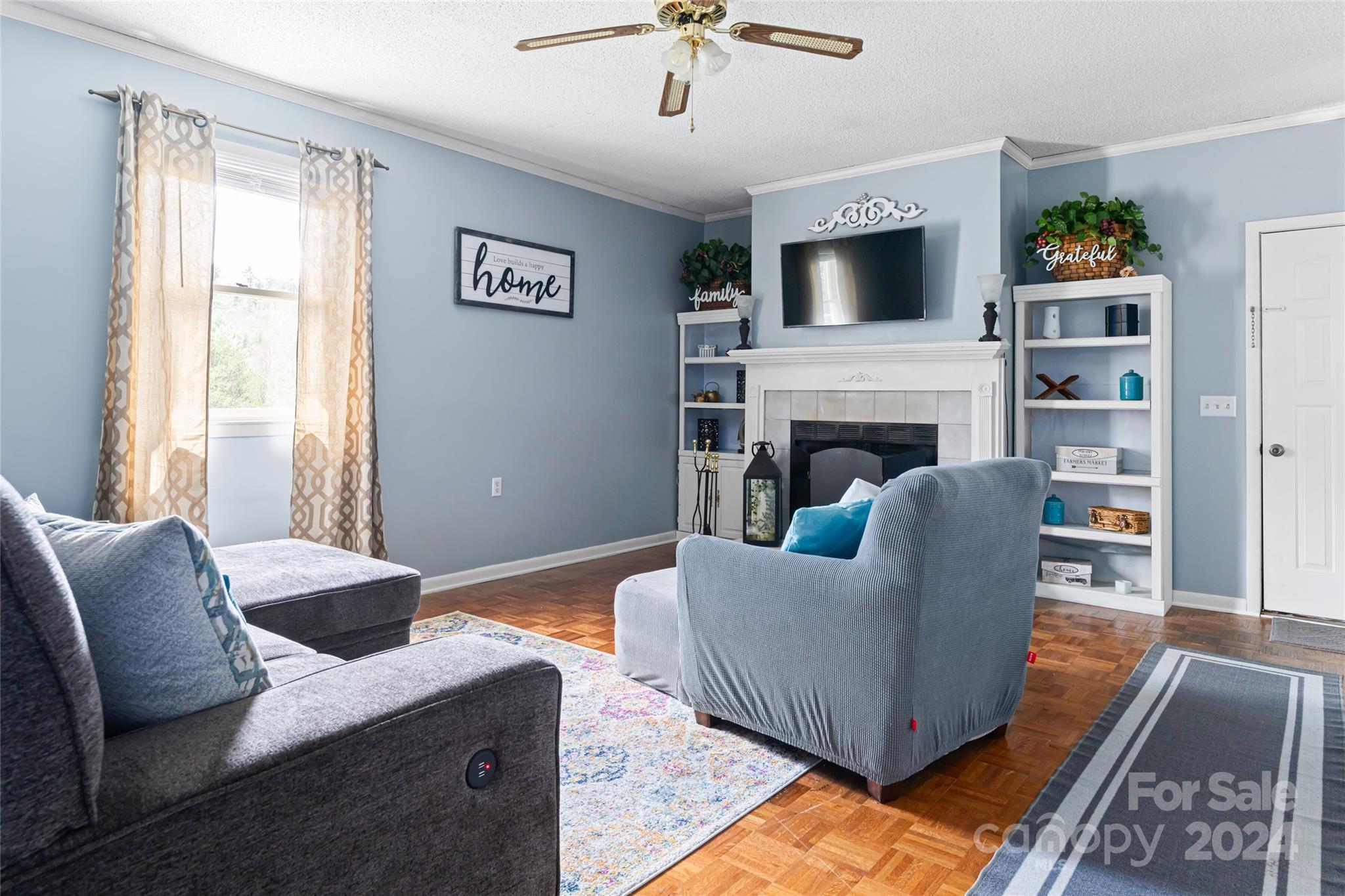 Sunny Knoll - Residential