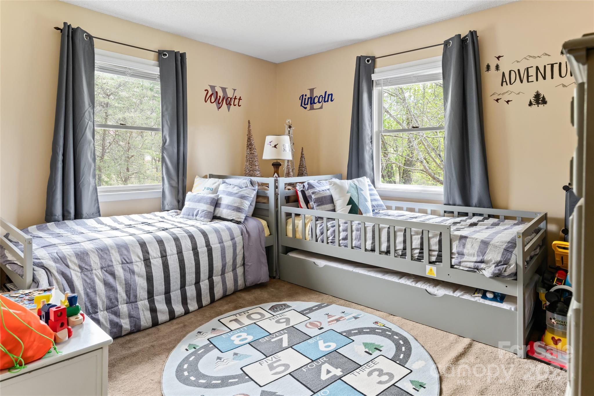 Sunny Knoll - Residential