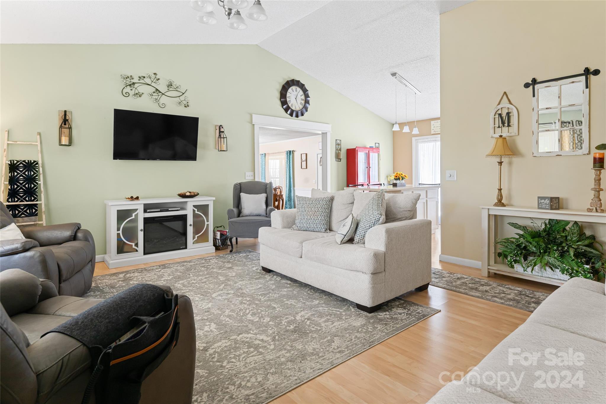 Sunny Knoll - Residential