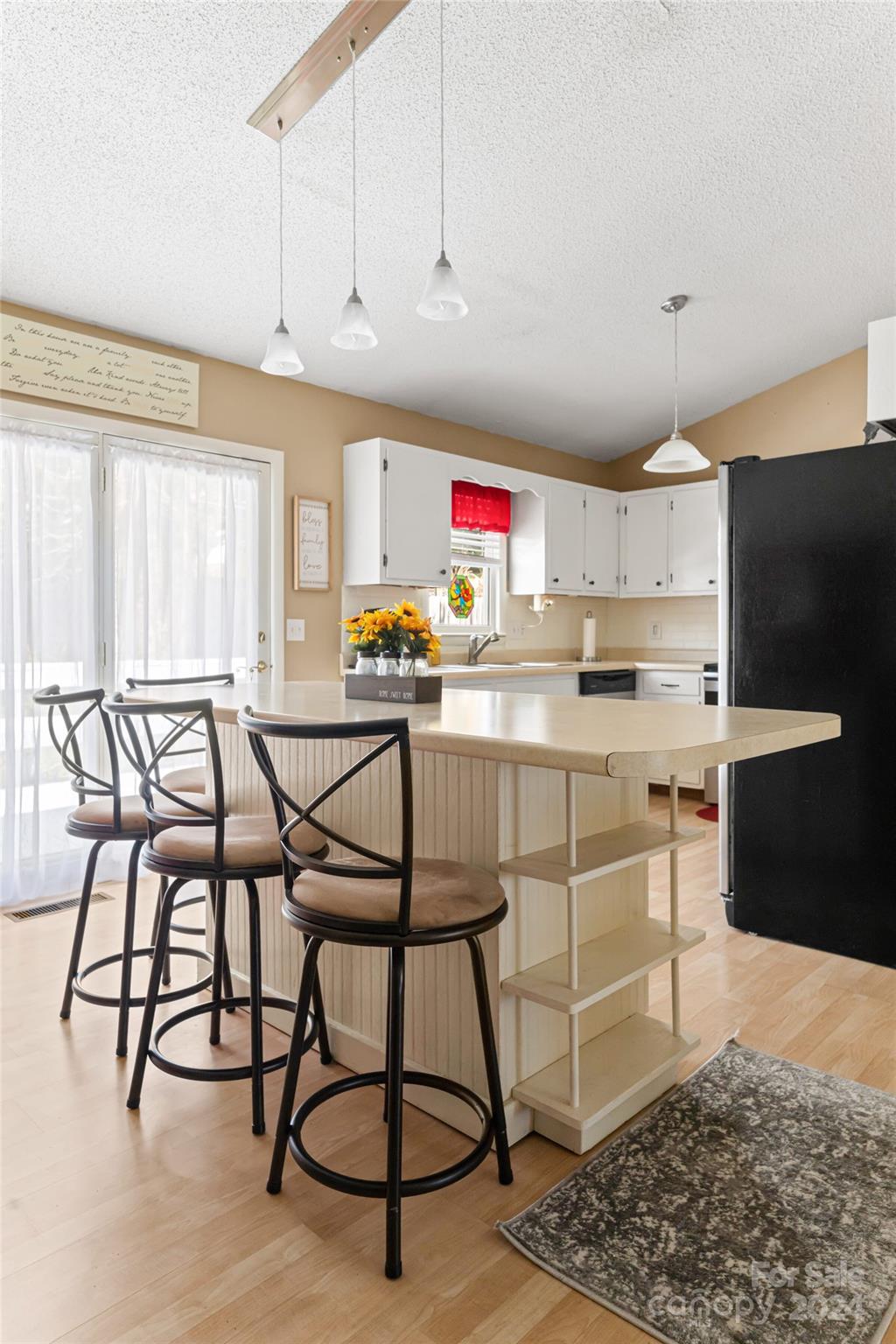 Sunny Knoll - Residential