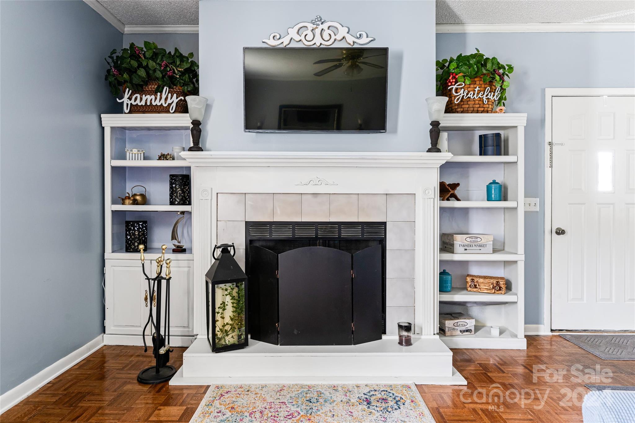 Sunny Knoll - Residential