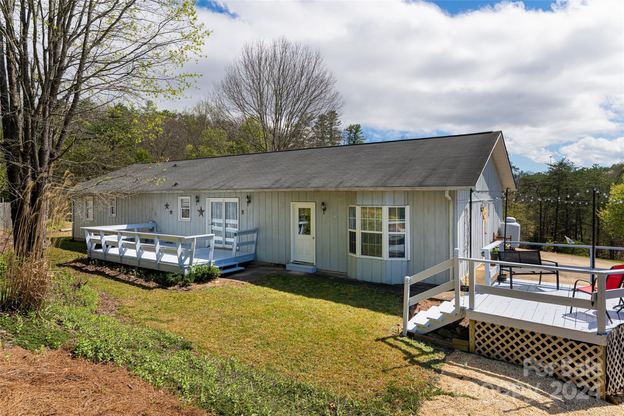 Sunny Knoll - Residential