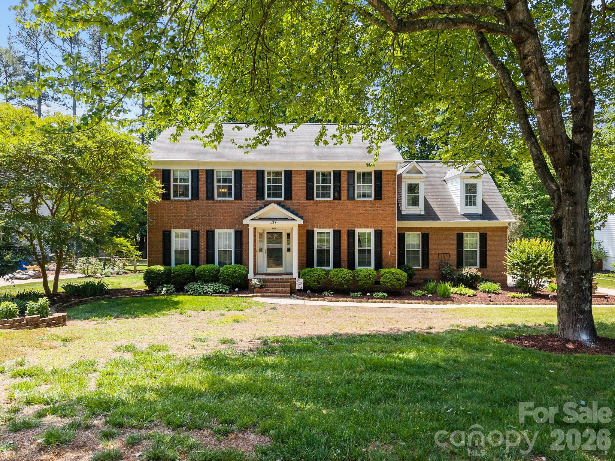 137 Paseo Drive