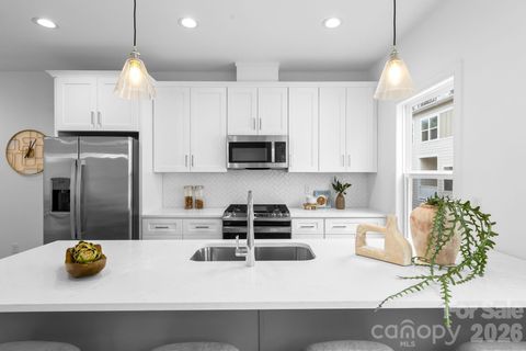 3920 Hager Drive Charlotte NC 28208