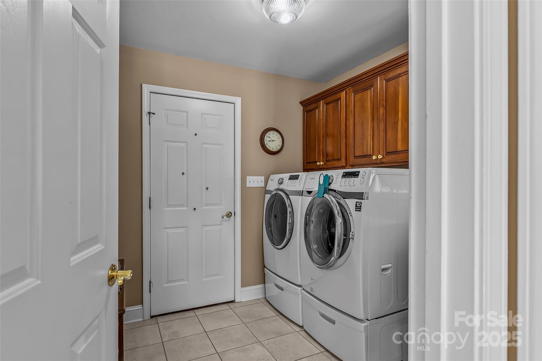 Rainbow Hills - Residential