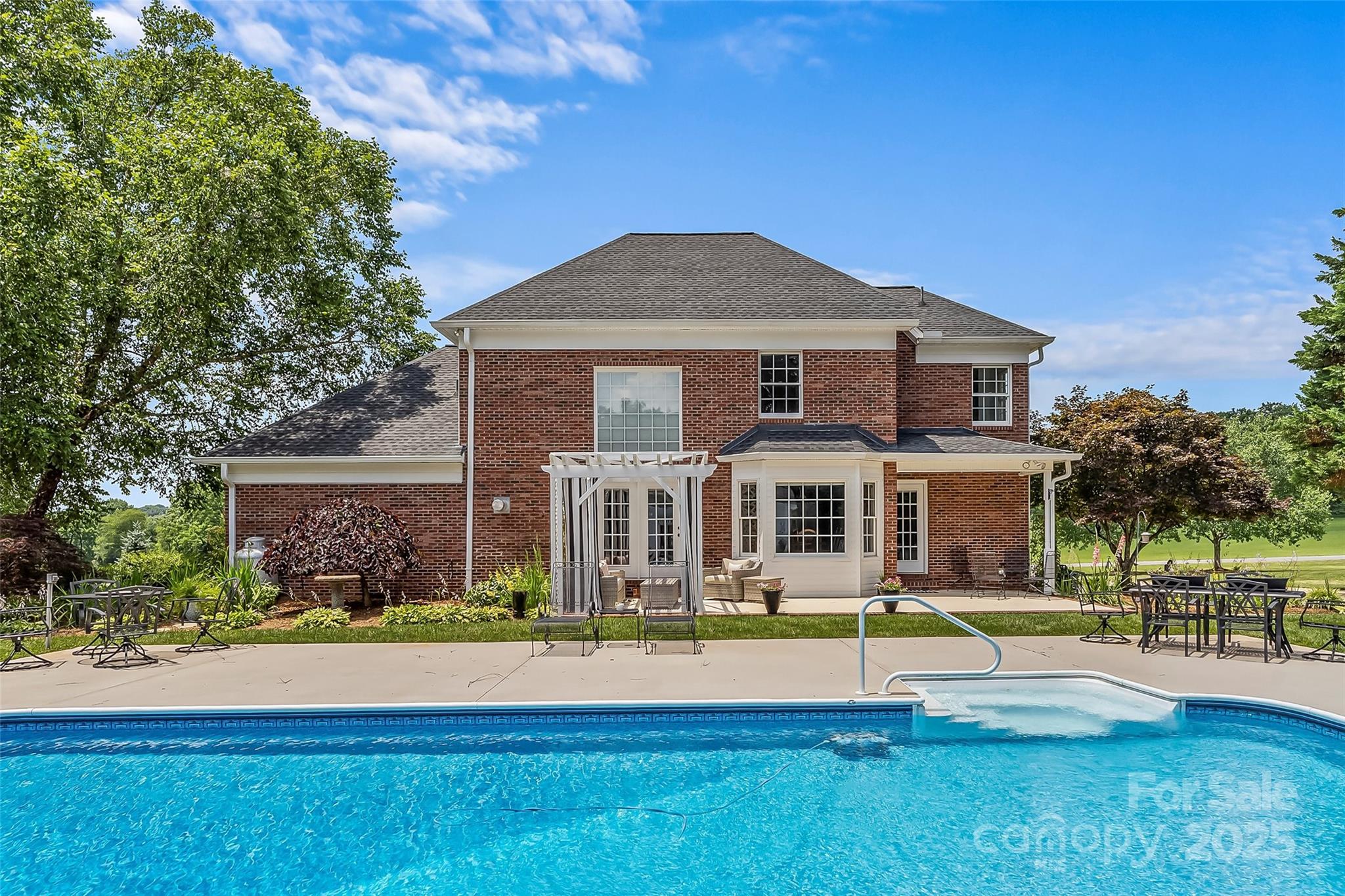 Rainbow Hills - Residential