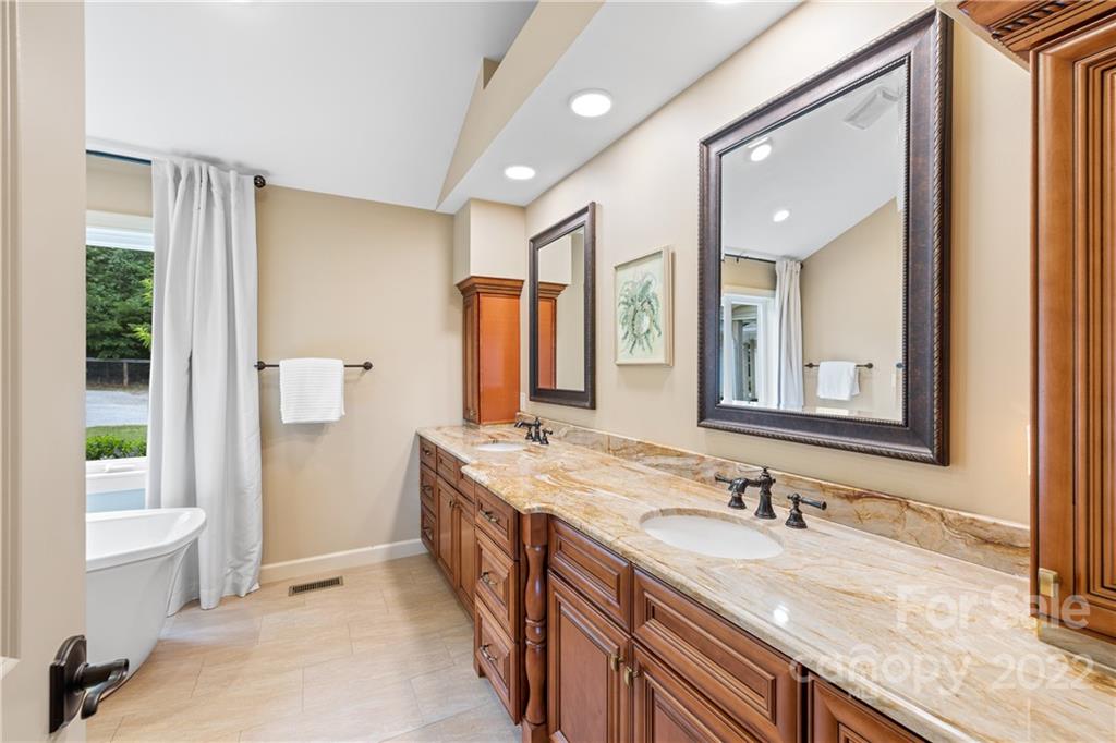 Horseshoe Bend - Residential