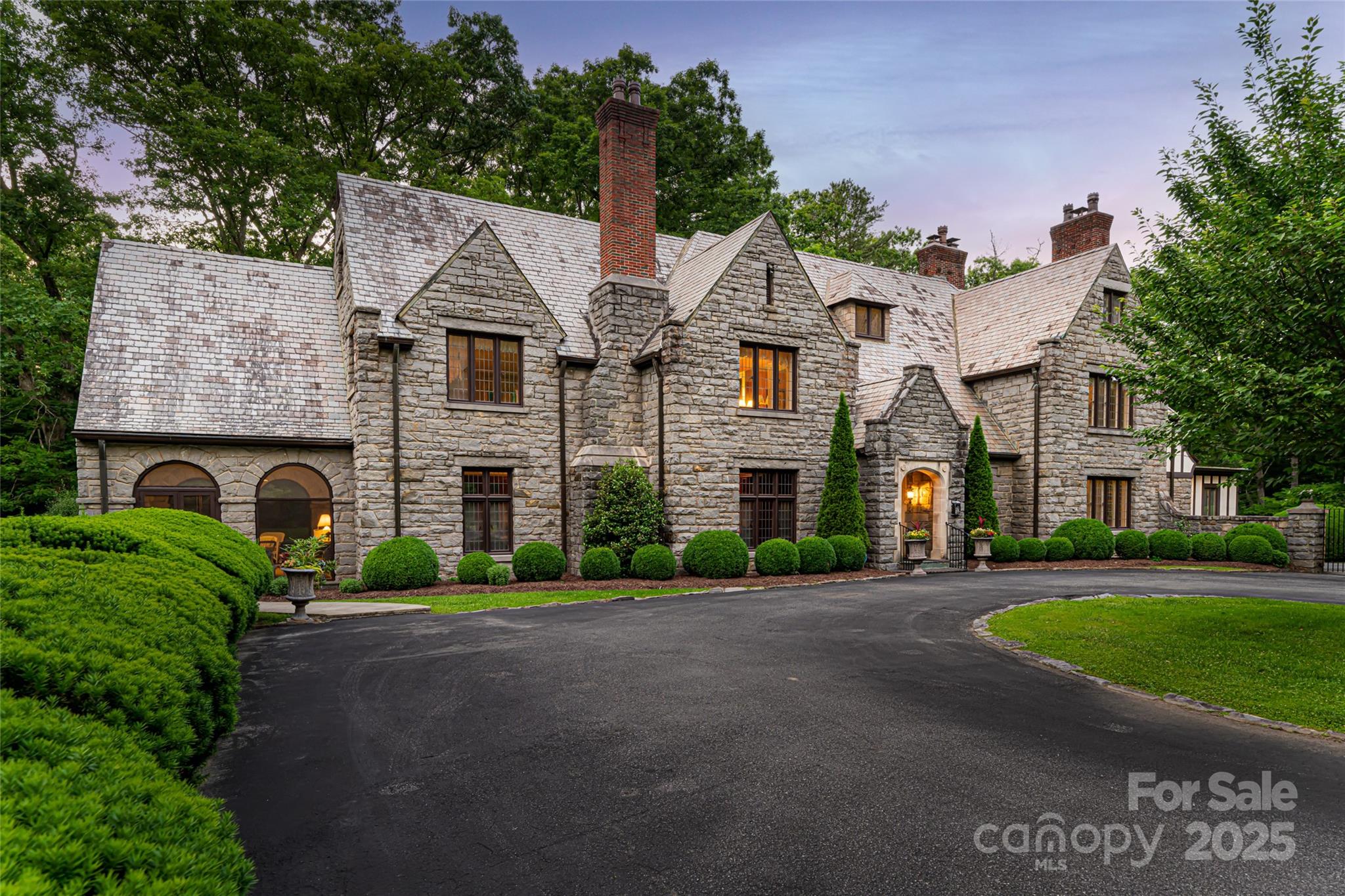 436 Vanderbilt Road
