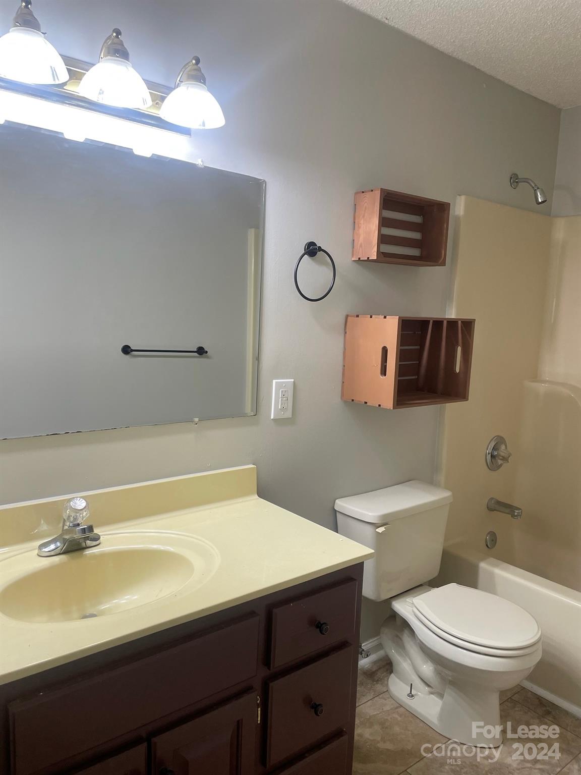 North Pointe - Residential Lease