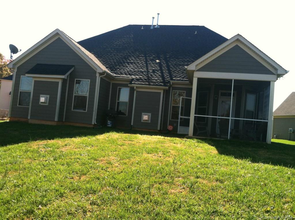 Oaks on Main - Residential