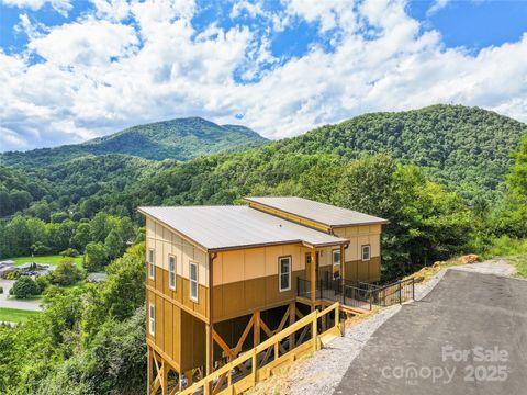 Photo of 201 Kadire Drive, Waynesville, NC 28785 (MLS # 4293049)