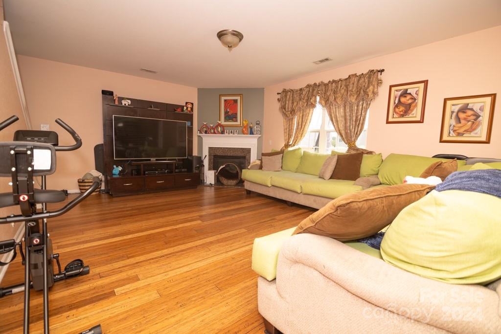 Riverview - Residential