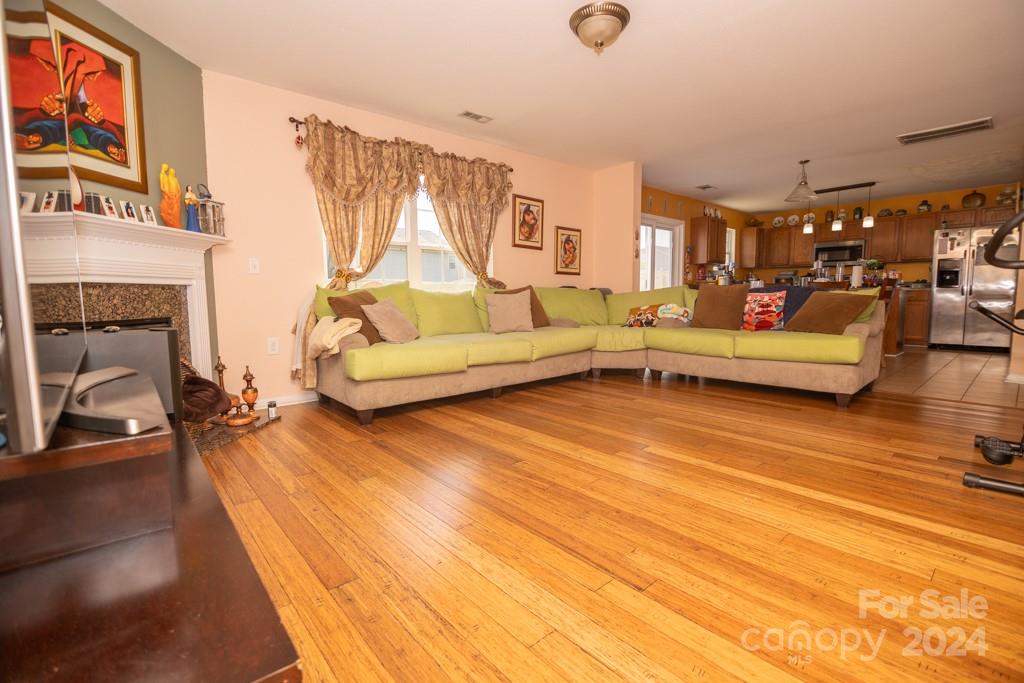 Riverview - Residential