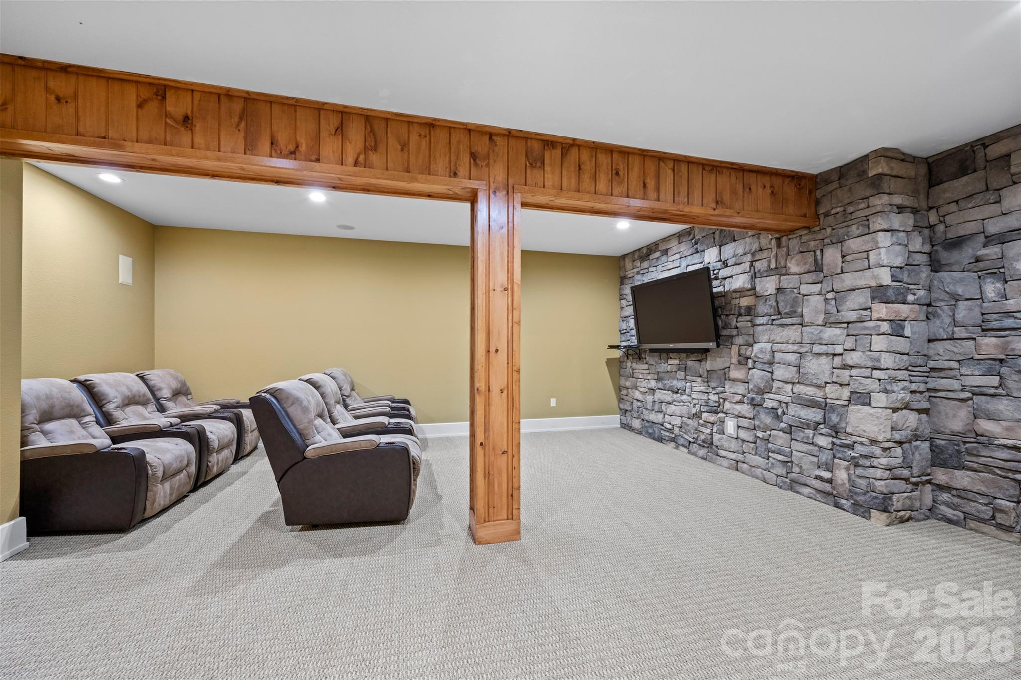 Vista At Bills Mountain - Residential
