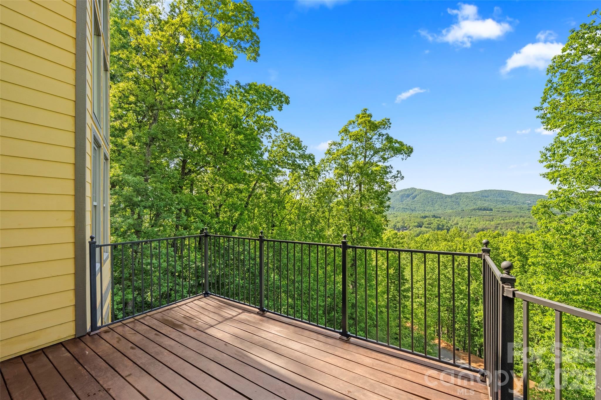 Vista At Bills Mountain - Residential