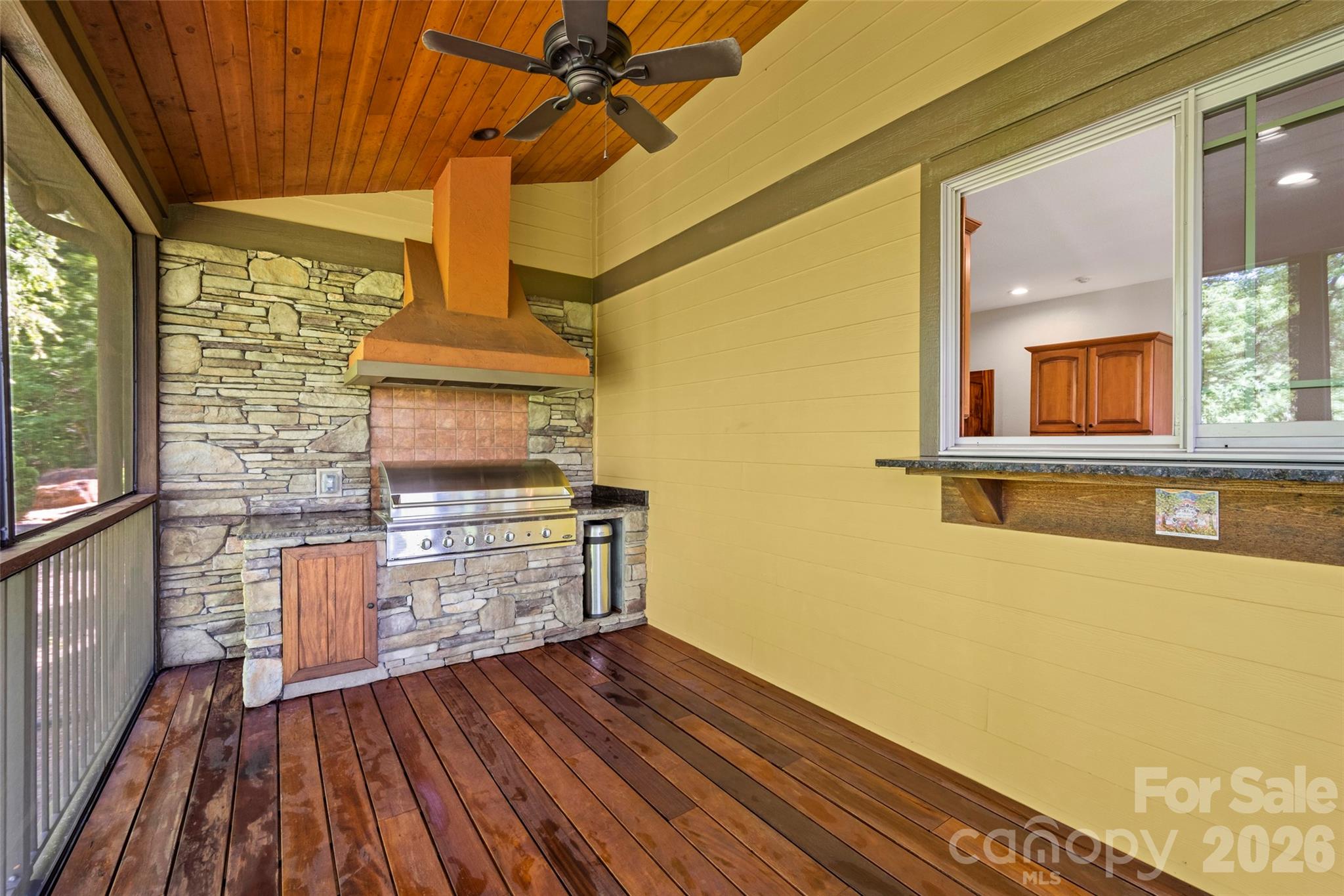 Vista At Bills Mountain - Residential