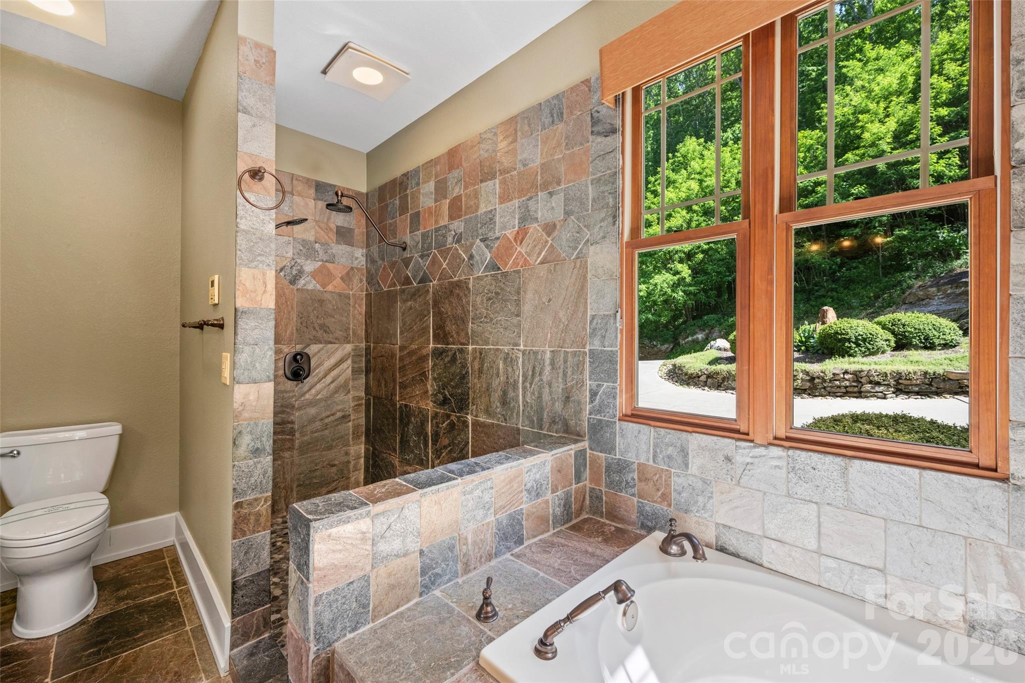 Vista At Bills Mountain - Residential
