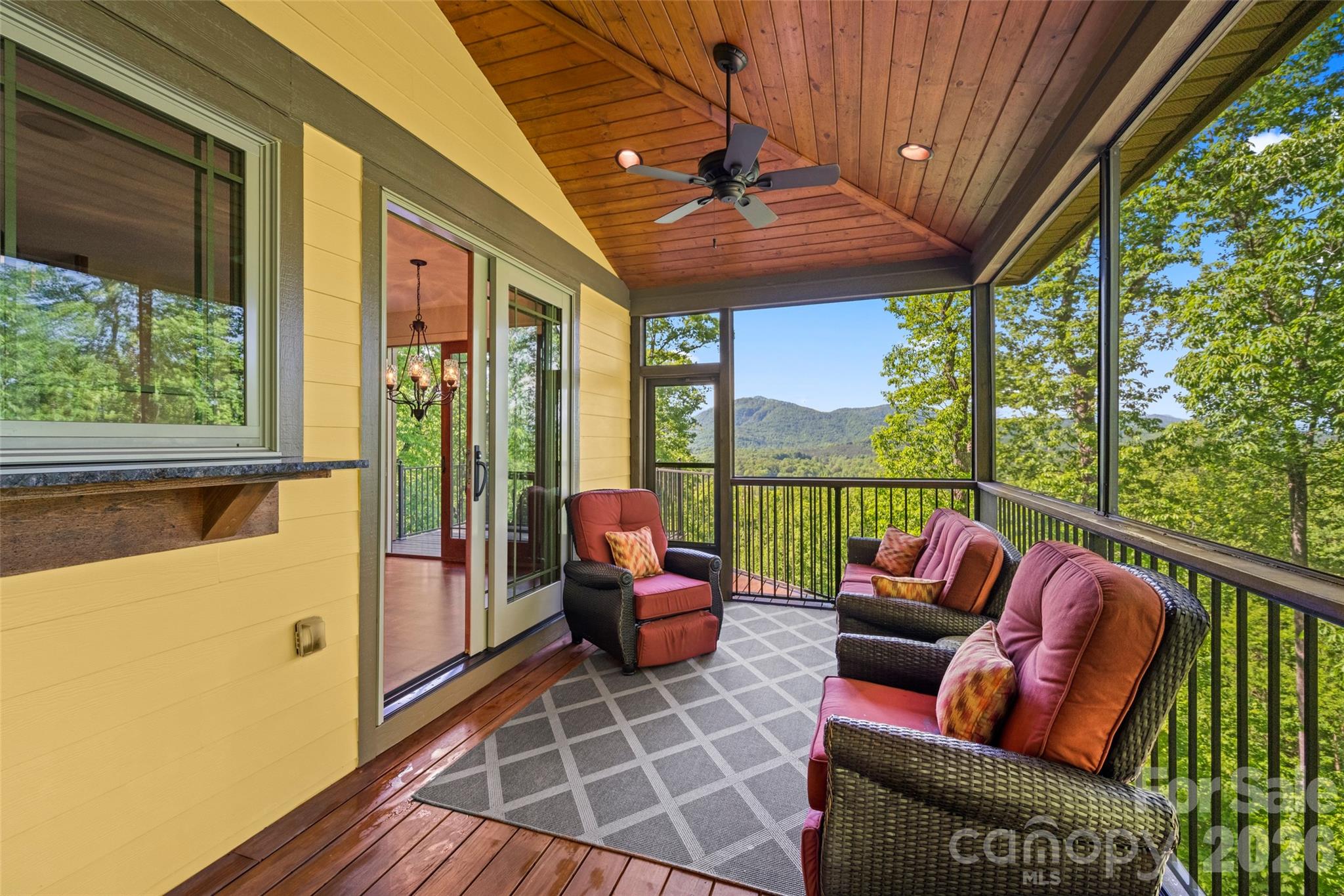 Vista At Bills Mountain - Residential