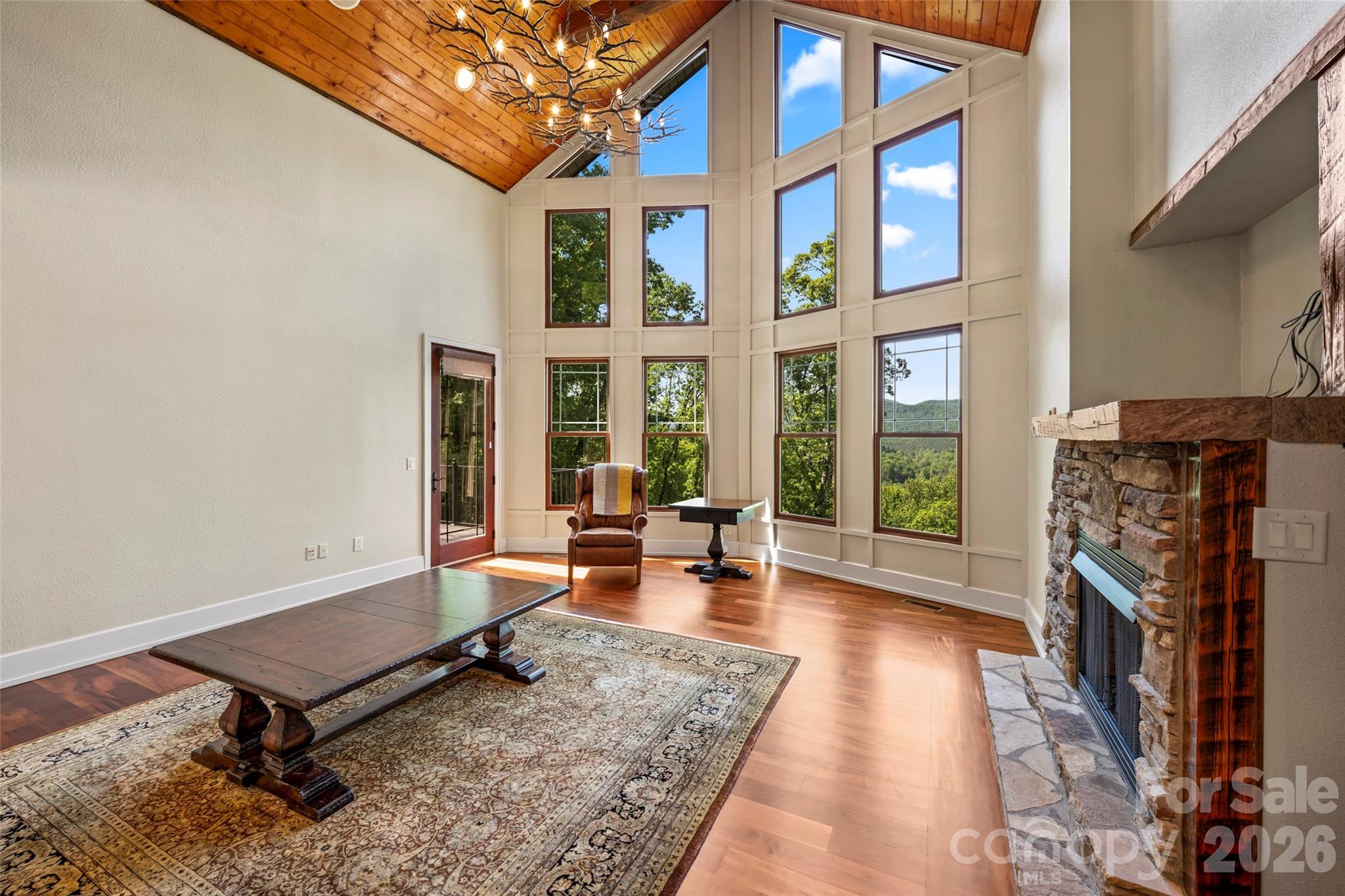 556 High Pines Loop