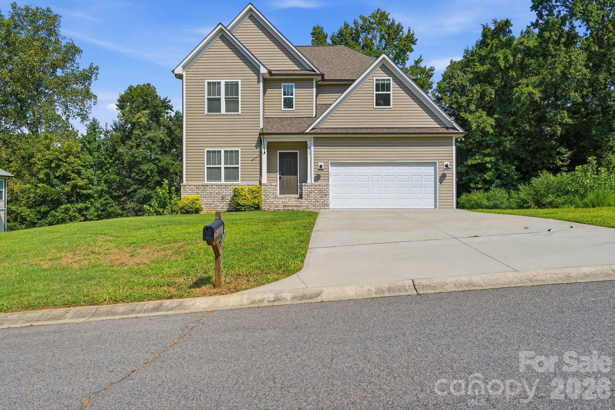 235 Brook Avenue SE