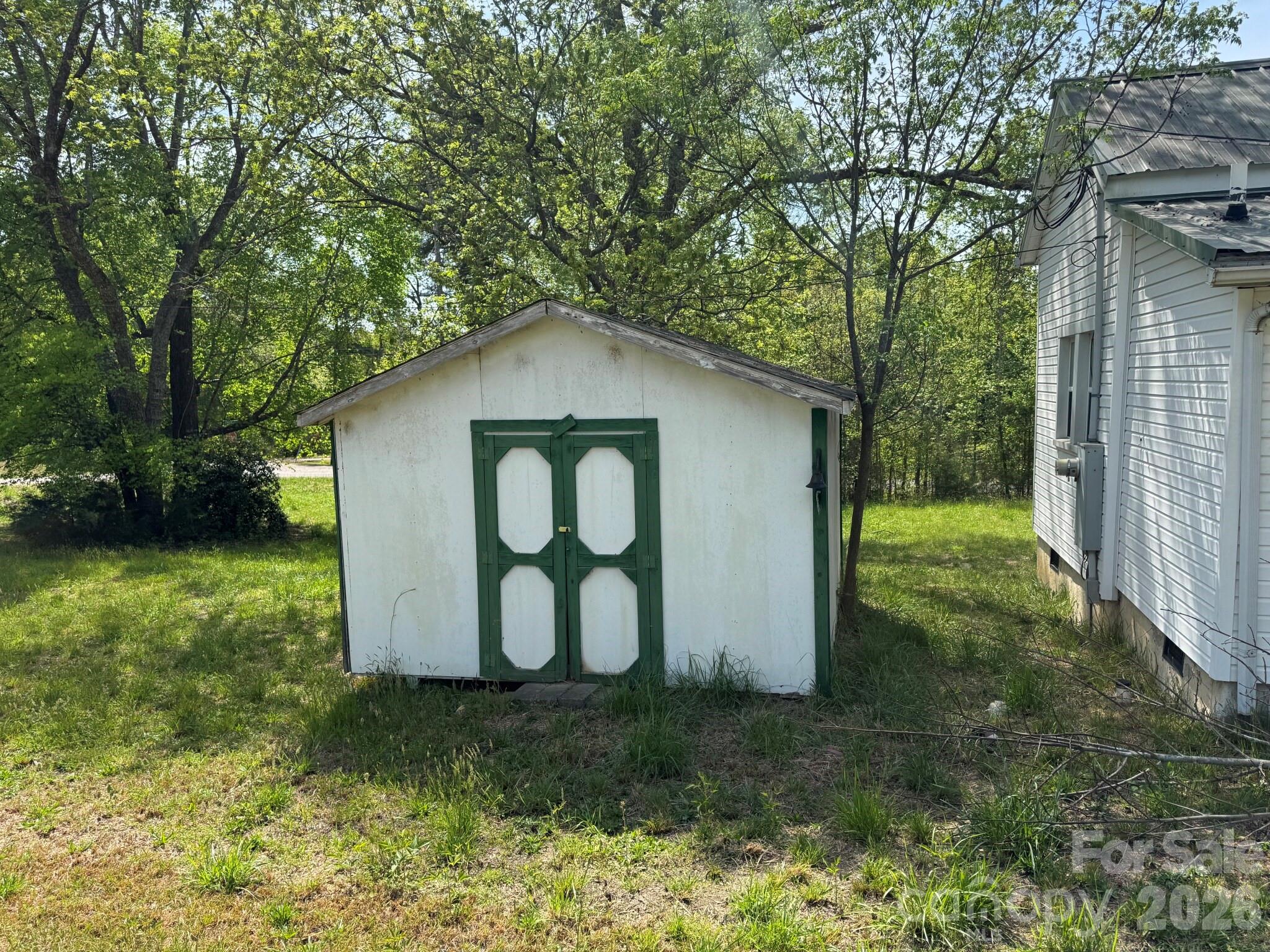 145 W Burnsville Street