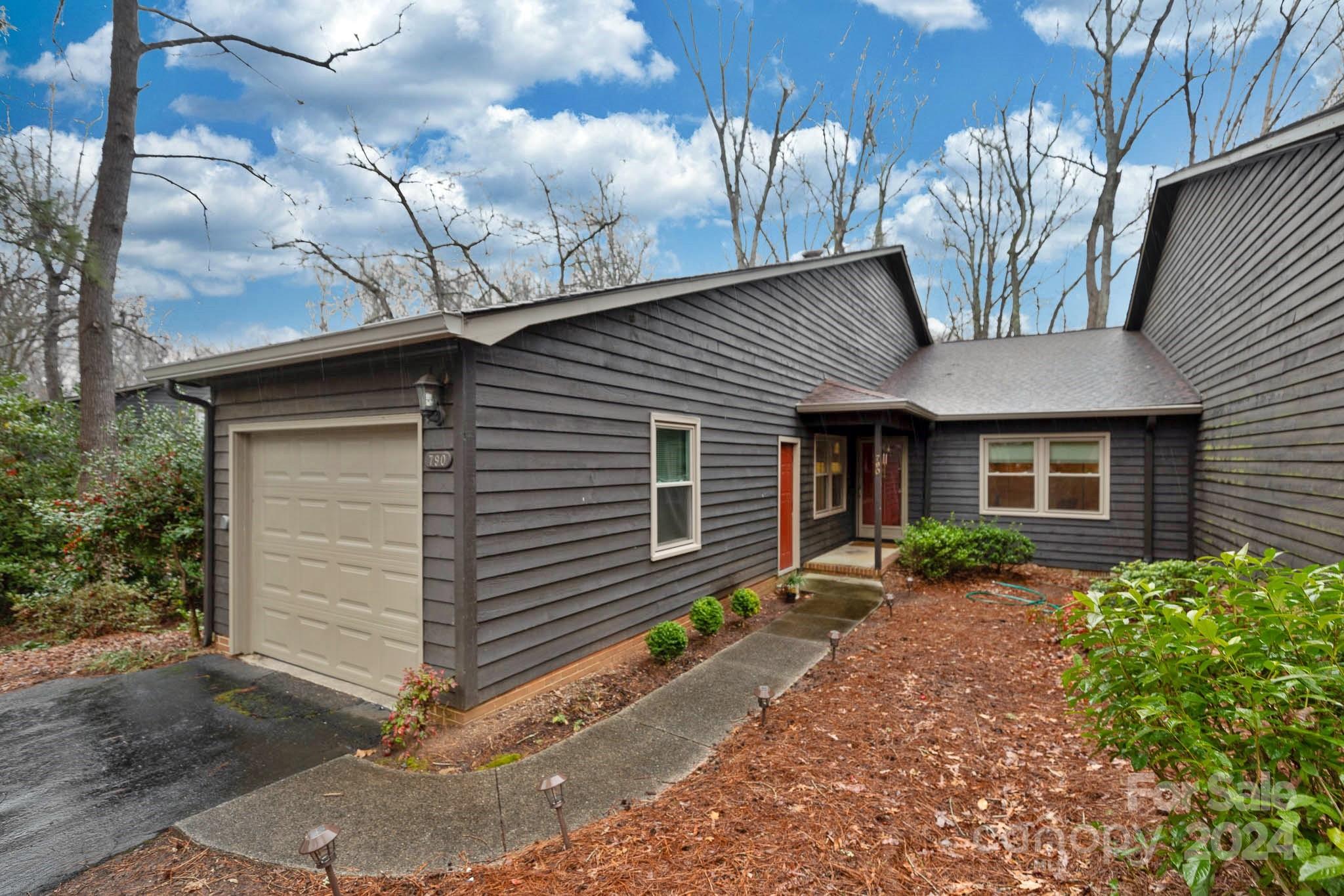 Cross Creek - Residential